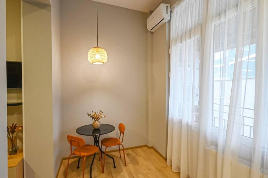 Studio With Balcony In Old City Тбілісі Екстер'єр фото